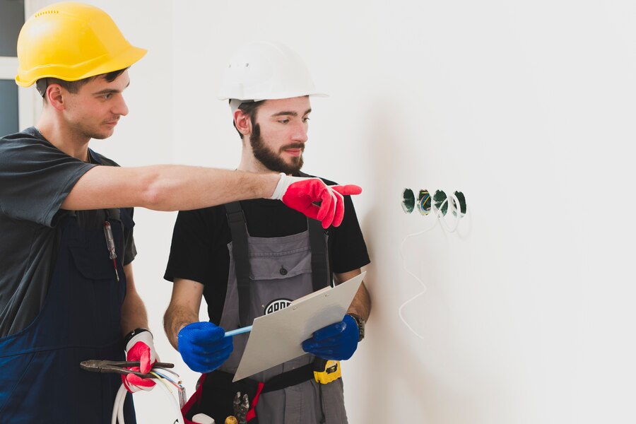 Licensed Electricians in Home Renovations