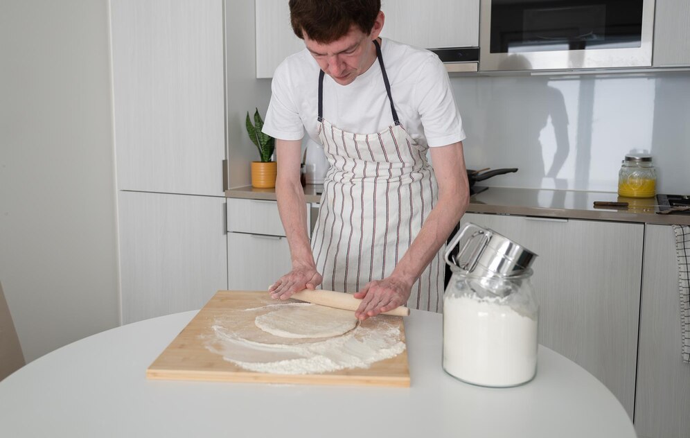 How to Mix Sourdough